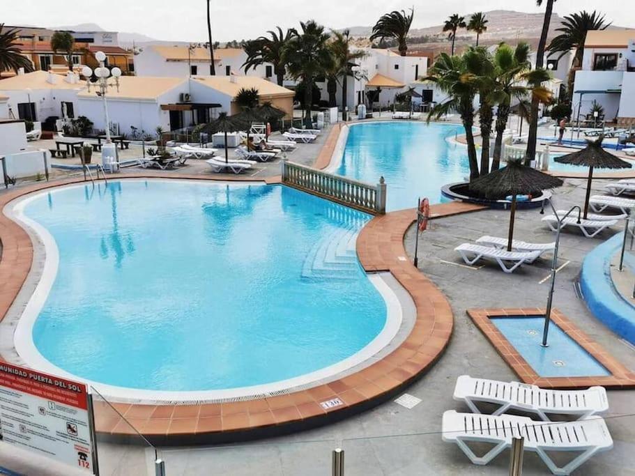 Lovely Apartment Near The Beach With Pool & Wifi Caleta De Fuste Exterior photo